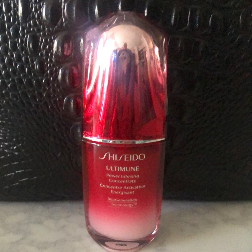 Shiseido Ultimune Power Infusing Concentrate - Red
